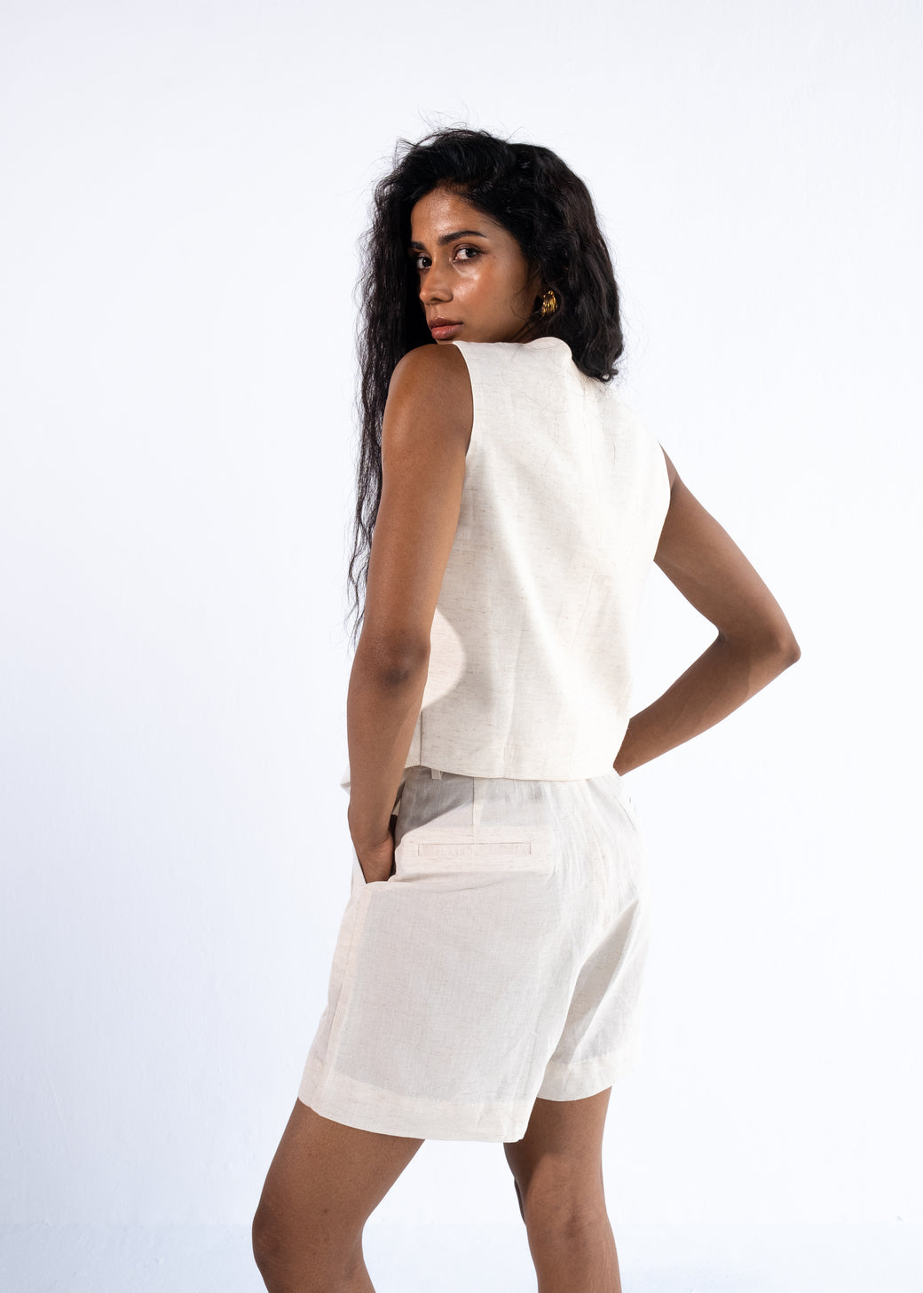 Linen Bermuda Shorts | Off-White